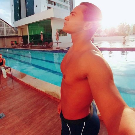 Paulo Ricardo Coutinho OnlyFans-Bilder