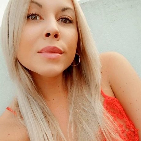 Paula Benz_ Nacktbilder OnlyFans geleakt