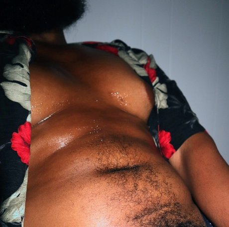 CougarAssassin OnlyFans-Inhalte