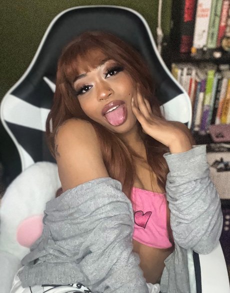 Peachy Cai OnlyFans-Leaks