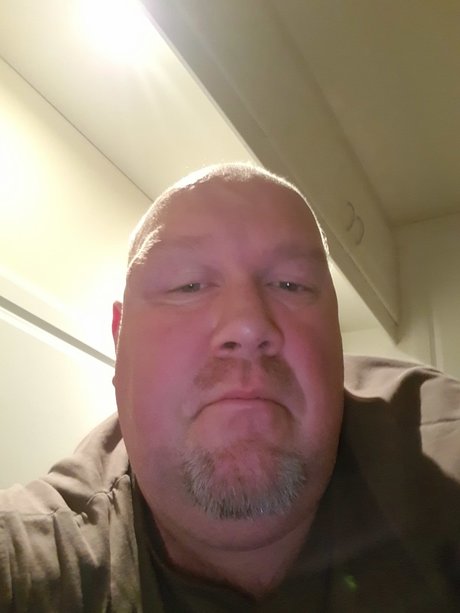 Robert nathan colin bland OnlyFans Pornografie