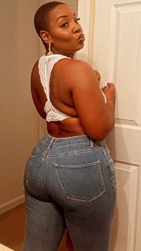 CHOCOLAT3 DROP OnlyFans-Archiv