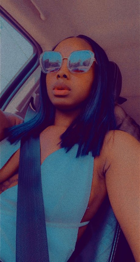 Sneakypeaks Heiße OnlyFans Inhalte