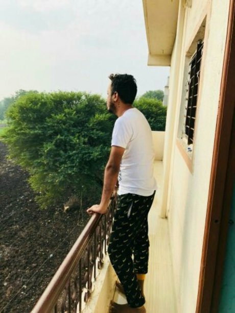 piyushbottom OnlyFans Pornografie