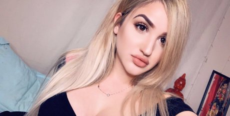 Cry baby OnlyFans XX