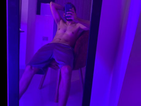 DAN Nackt auf OnlyFans Leaks