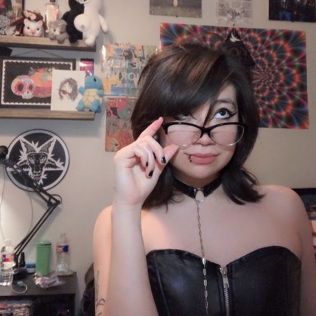 P o o r c o r p s e_ Leaked OnlyFans Bilder