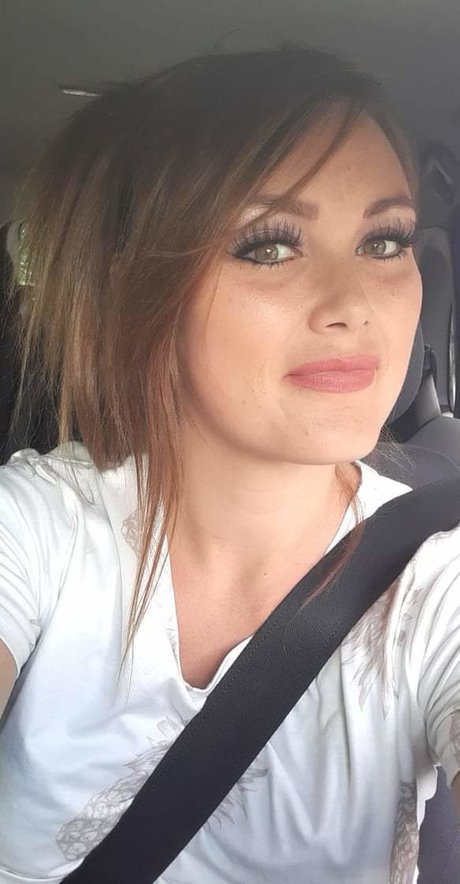 PleasuretomeetPolly OnlyFans Nacktbilder geleakt