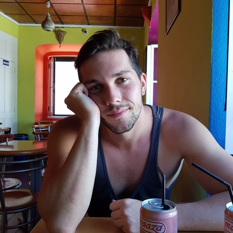 french brutus OnlyFans explizite Inhalte