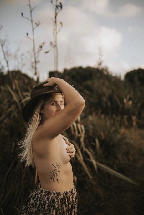 Poison Ivy_ OnlyFans-Bilder