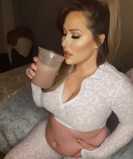 hungrylilkitty OnlyFans Striptease