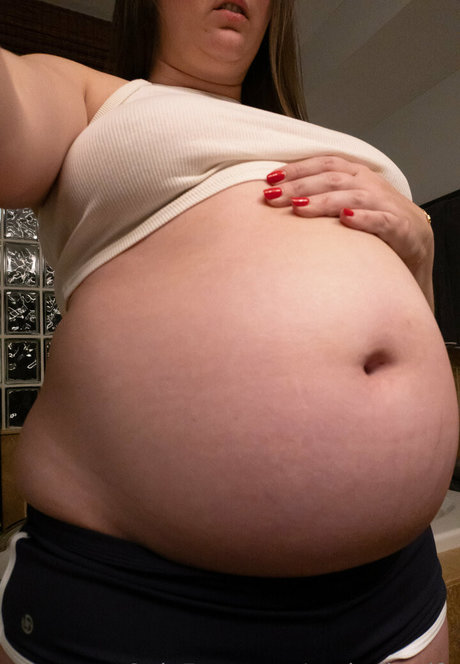 potbellywife OnlyFans Gratis-Inhalte