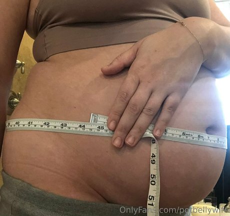 potbellywife OnlyFans-Leaks