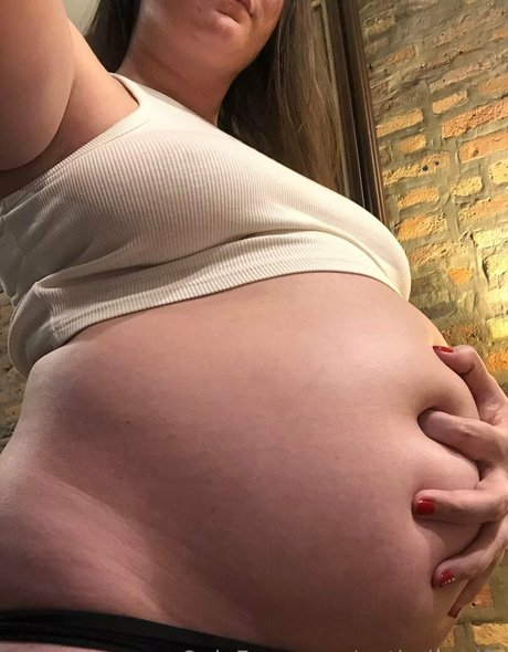 potbellywife OnlyFans Nacktbilder