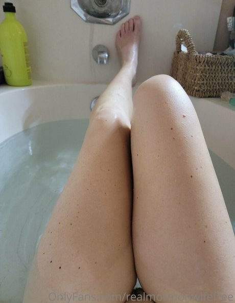 americanhousewife Oben ohne OnlyFans