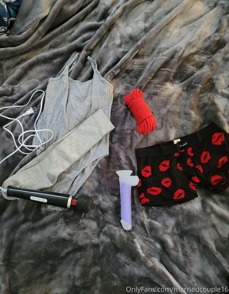 marriedmilfmallori OnlyFans Sex Leak