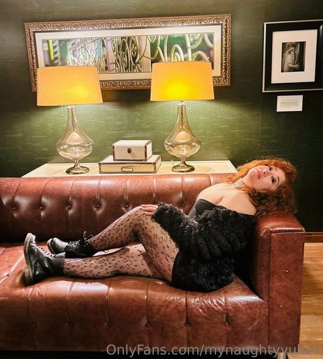 mynaughtyyukari OnlyFans Bilder