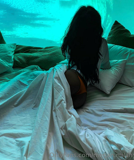 Megan Milan Nackt auf OnlyFans Leak