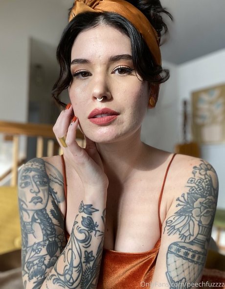 Peechfuzzzz OnlyFans-Bilder geleakt