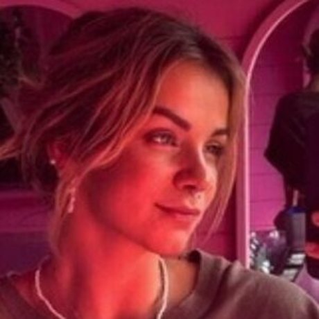 Lea Flavy Heiße OnlyFans Inhalte