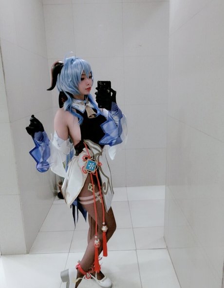 ys0 092 OnlyFans Striptease