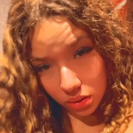 Vitoria Mansueto OnlyFans Leak