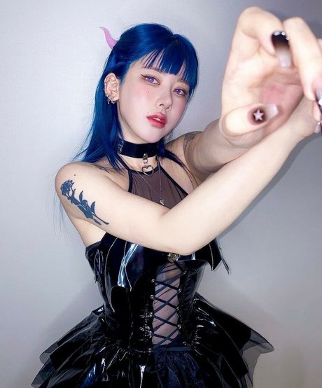 Naughty Rabbit Nacktbilder von OnlyFans