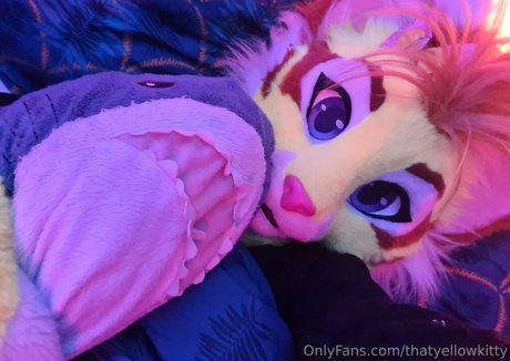 thatyellowkitty Oben ohne OnlyFans