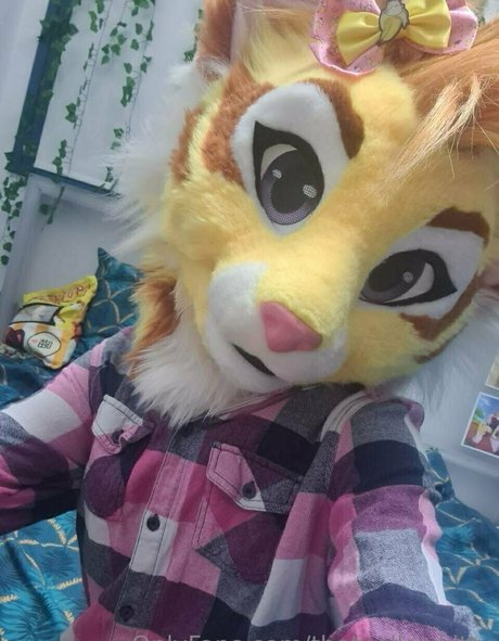 thatyellowkitty OnlyFans Mega