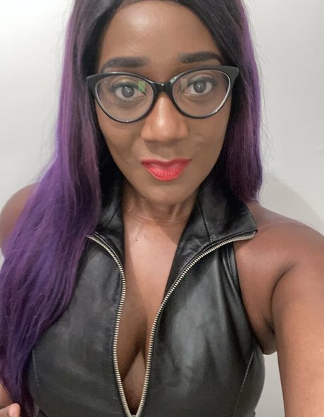 mslorraineldn Titten OnlyFans