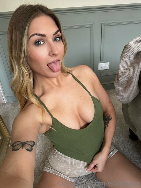 ellabbyxo Bilder OnlyFans