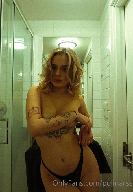 Polinarss Nacktbilder von OnlyFans