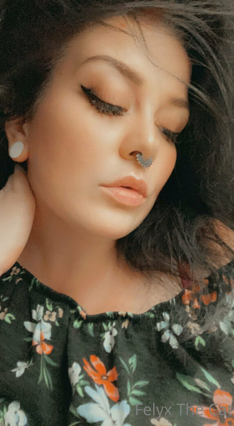 felyxfree Nacktbilder OnlyFans Geleakt