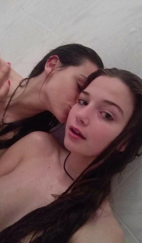 abrunamagalhaes OnlyFans Model Bilder