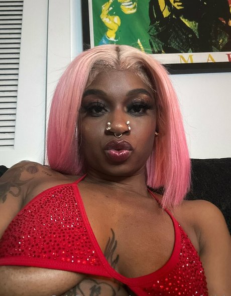 yungyannahfetish NurlyFans-Pornos