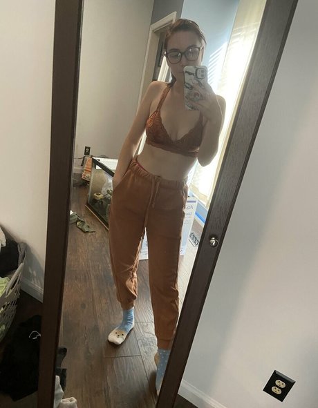 embertay Nackt auf OnlyFans