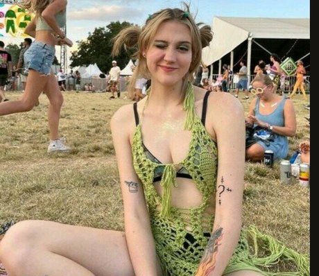 gray NurlyFans-Pornoleaks