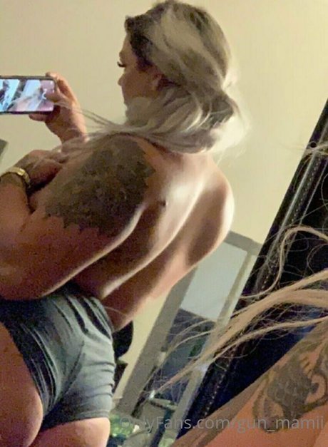 gun mamii Geleakte OnlyFans-Inhalte