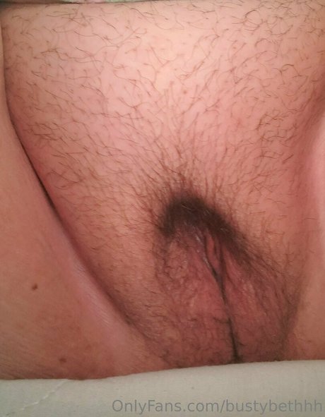 bustybethhh OnlyFans XX