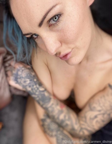 carmen divinefree Leaks von Nacktbildern auf OnlyFans