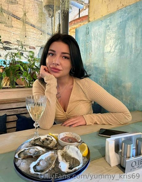 yummy kris69 OnlyFans nackte Brüste