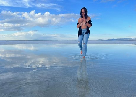 boobsonthemove22 OnlyFans explizite Inhalte