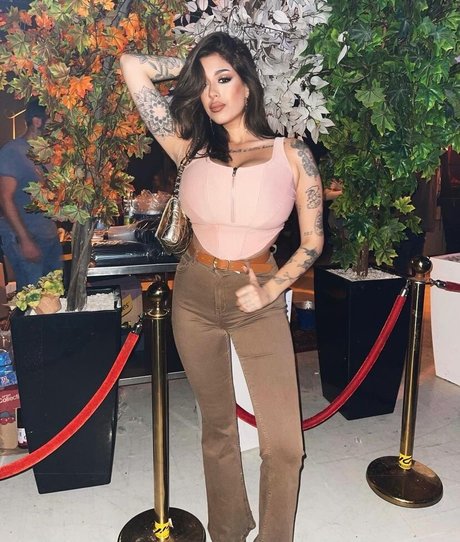 May Bakshi OnlyFans Nacktbilder geleakt