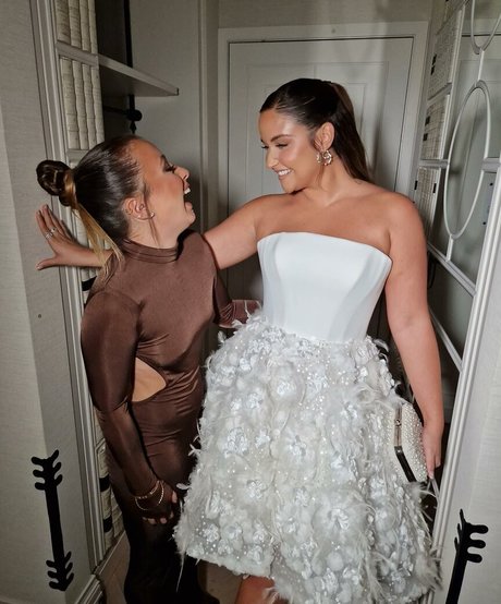 Jacqueline Jossa Nacktbilder auf OnlyFans