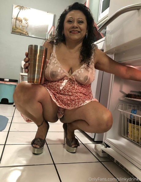 slinkydrinks OnlyFans Nackt Content