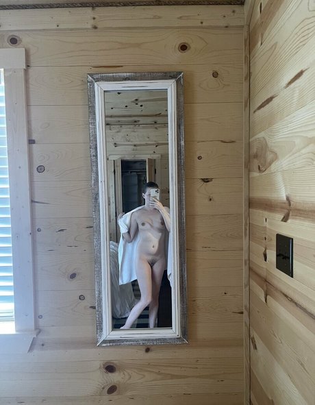 pixieprincess89 OnlyFans Strip