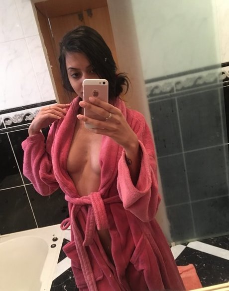 Sweetclassybae OnlyFans schlank