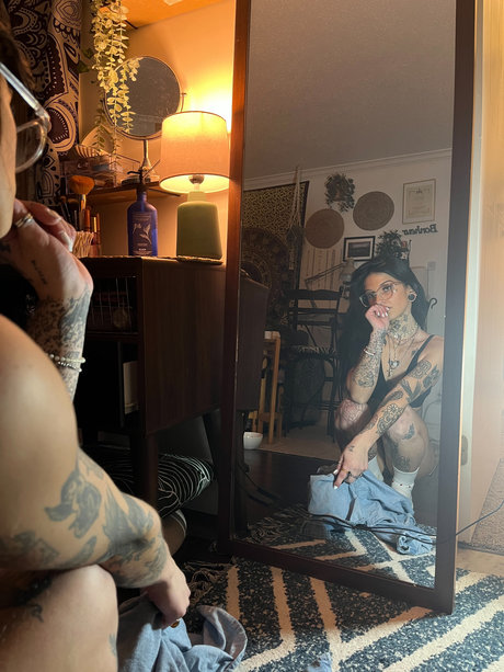 Fallen Angel OnlyFans Nacktbilder