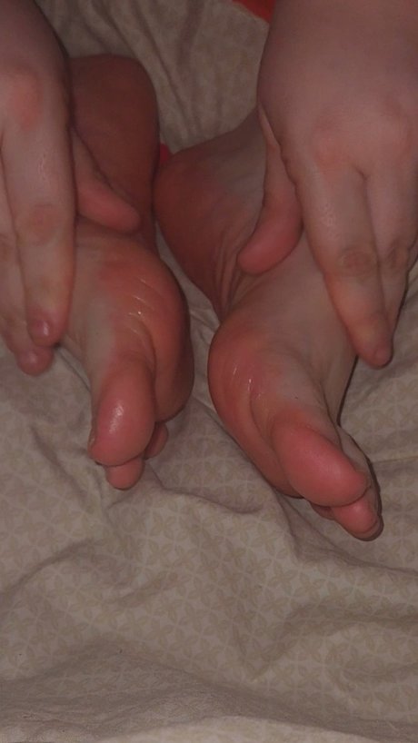 Caroline McDougall Nacktbilder von OnlyFans