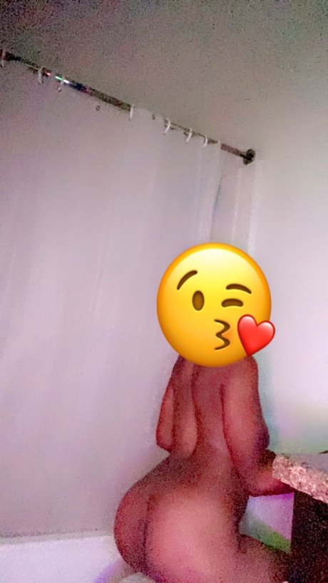 PrettySugerPlumm Nacktpornos von OnlyFans geleakt